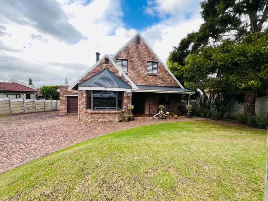 3 Bedroom Property for Sale in Denneoord Western Cape